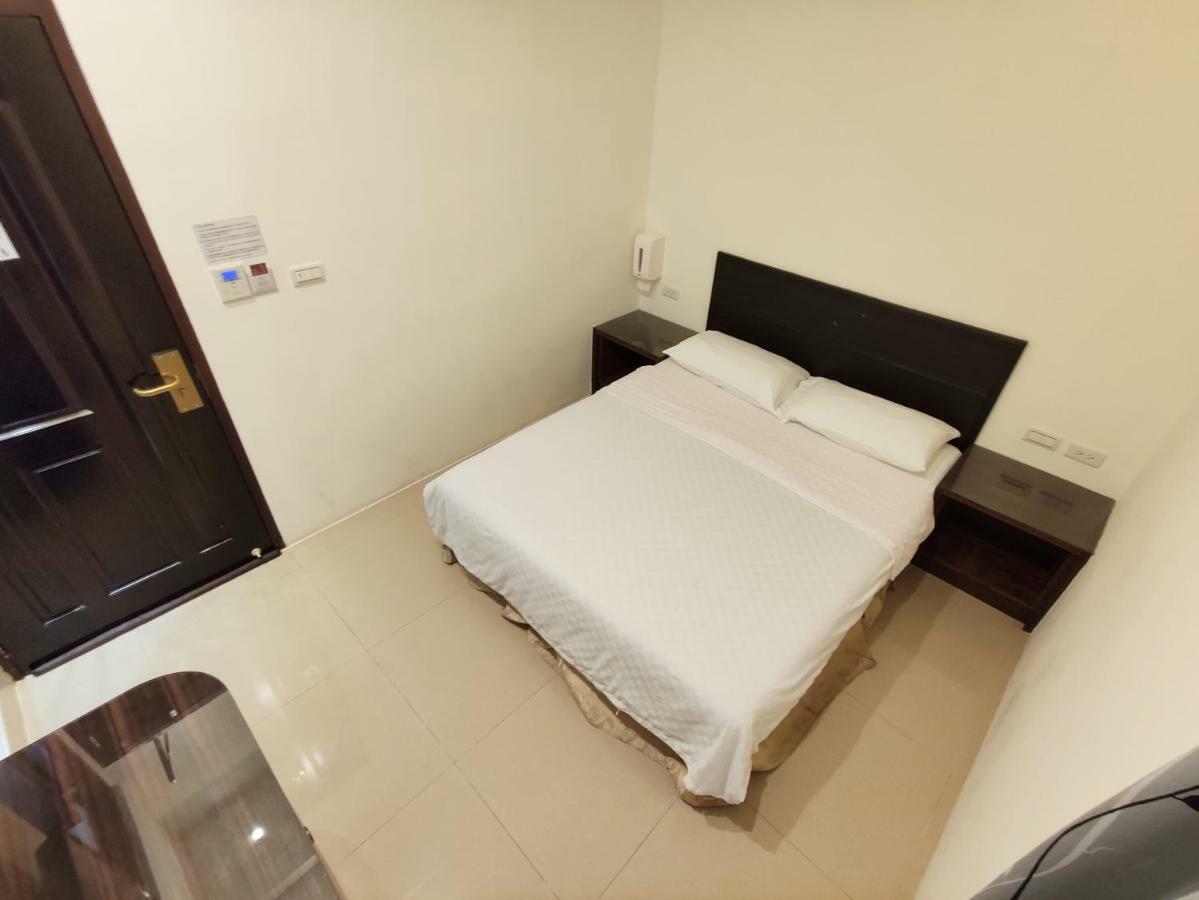 Feng Homestay Zhongpu Extérieur photo