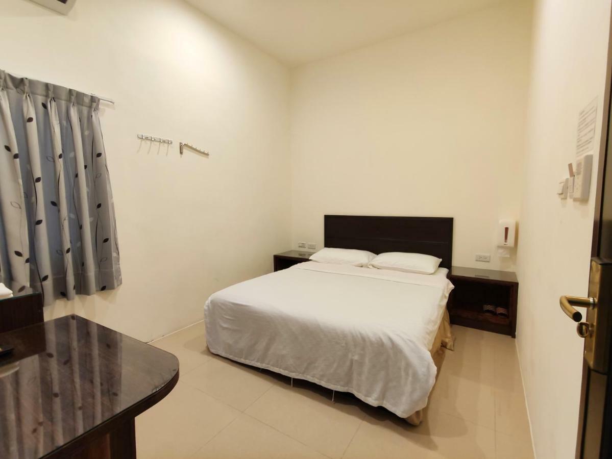 Feng Homestay Zhongpu Extérieur photo