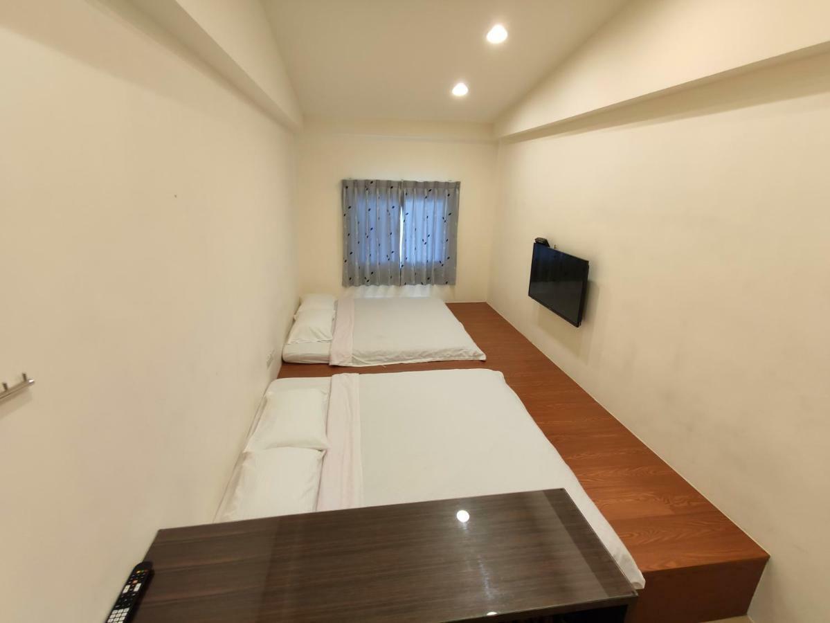 Feng Homestay Zhongpu Extérieur photo